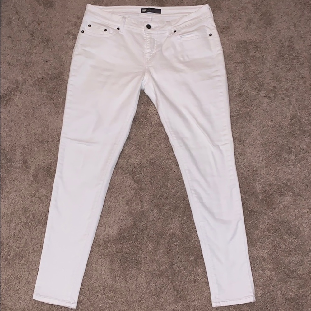 White Levi’s